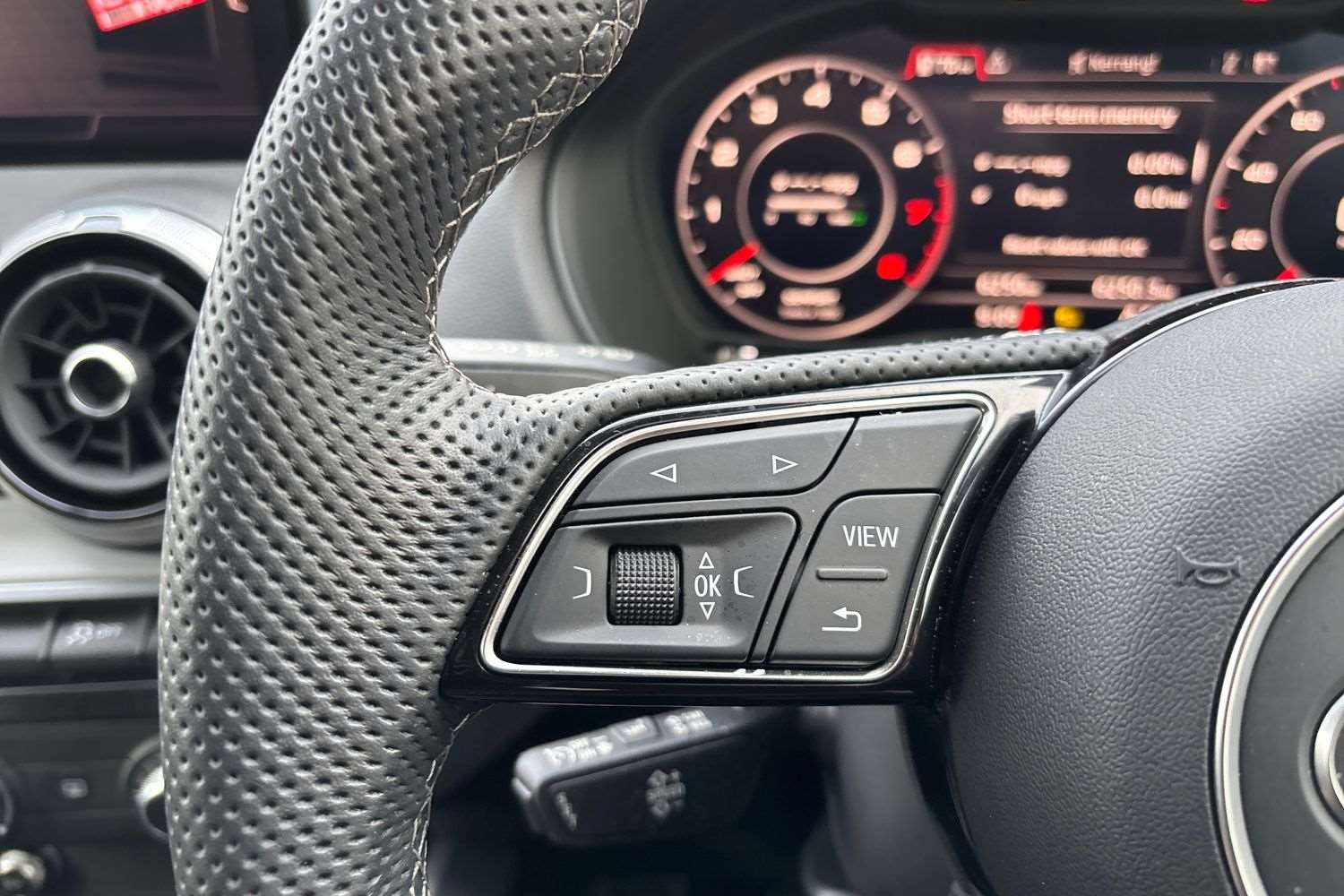 Used Audi Q2 2023 for sale - 77674667: Photo 16