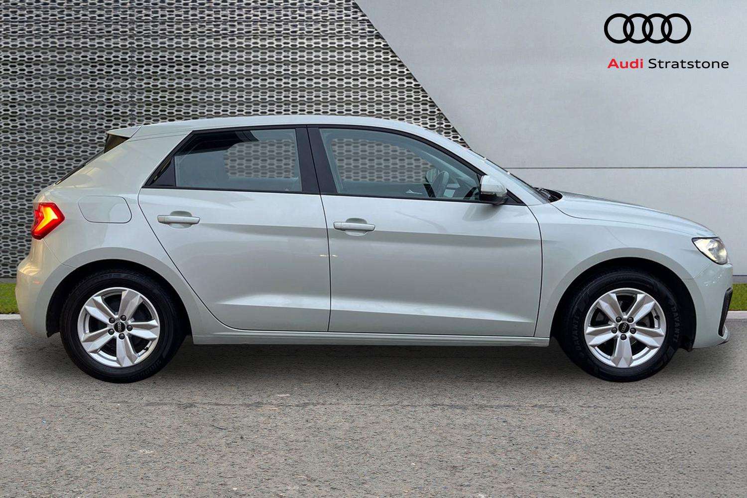 Used Audi A1 2023 for sale - 76553215: Photo 4