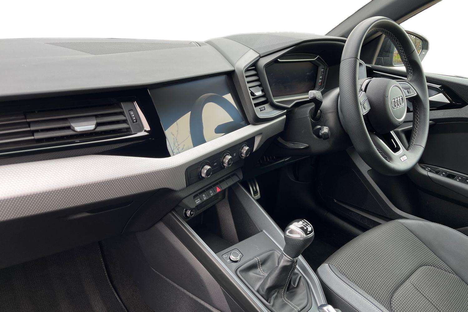 Used Audi A1 2023 for sale - 77996204: Photo 2