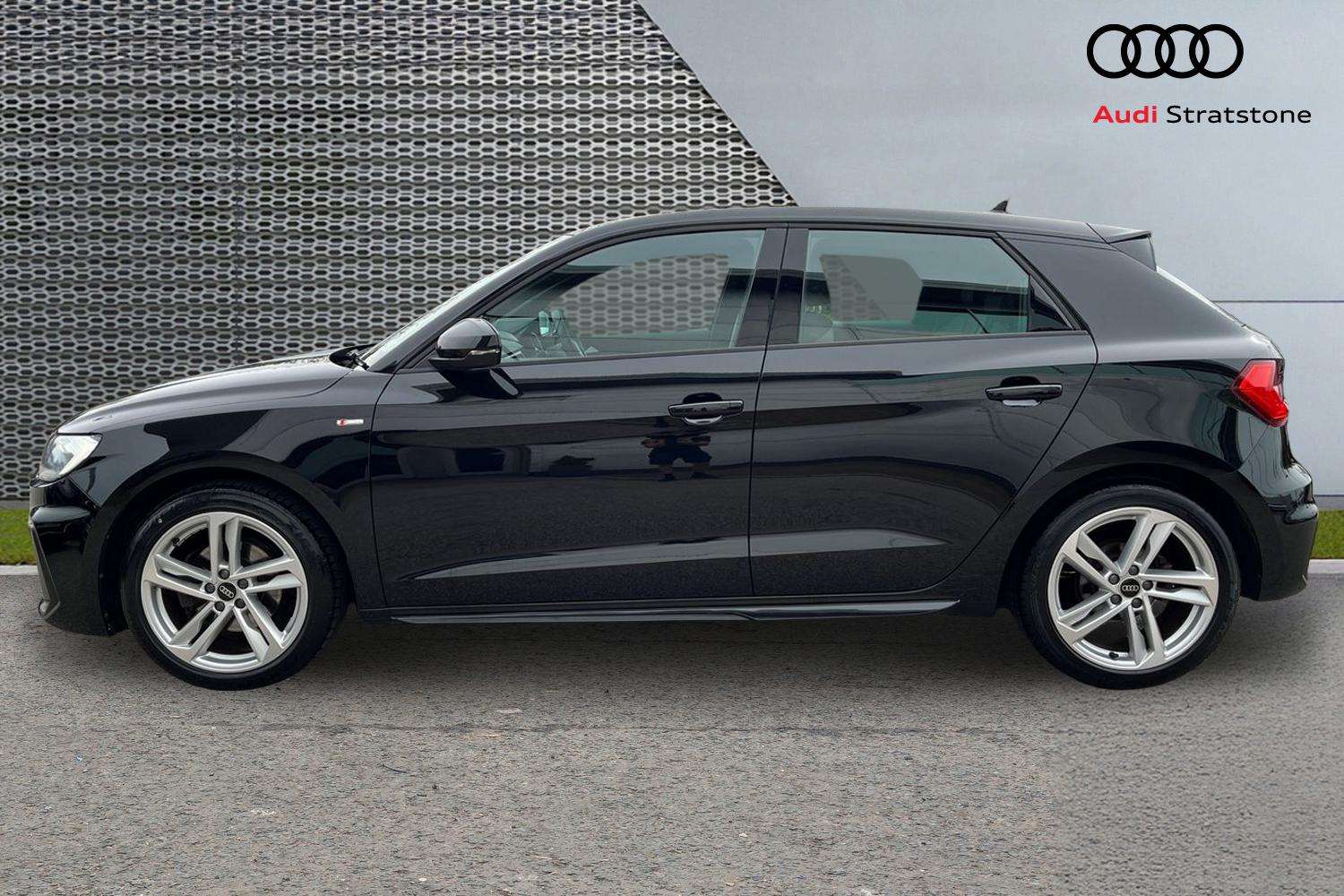Used Audi A1 2023 for sale - 77996204: Photo 8