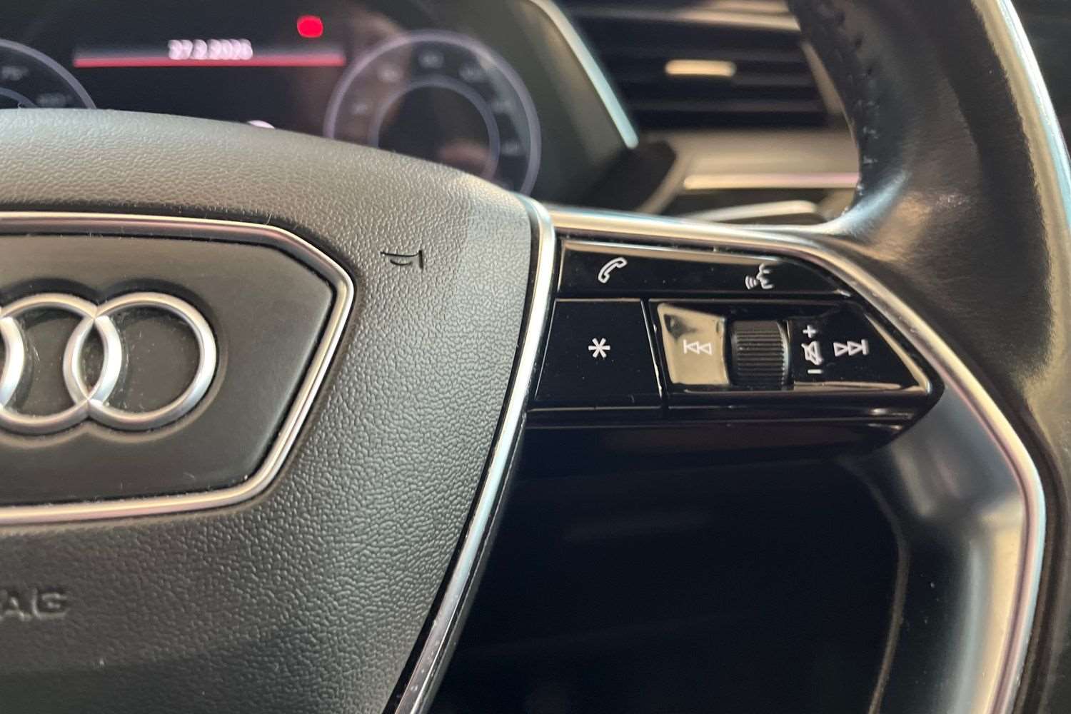 Used Audi e-tron 2020 for sale - 77698863: Photo 17