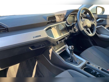 Used Audi Q3 2022 for sale - 76704997: Photo