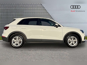 Used Audi Q3 2022 for sale - 76704997: Photo