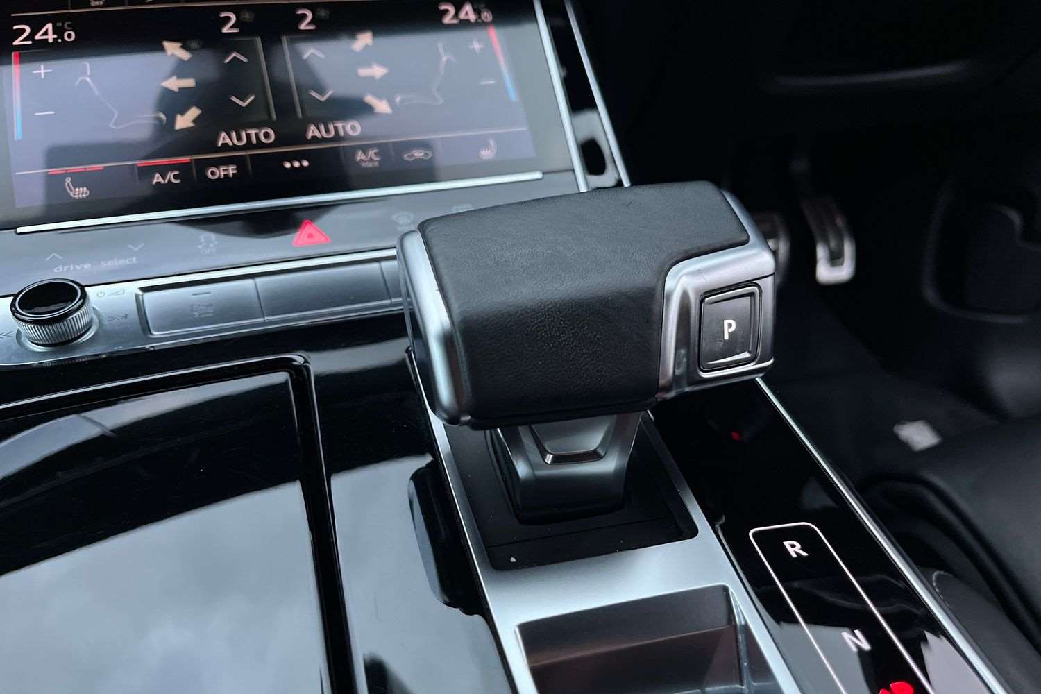 Used Audi Q8 2022 for sale - 76902443: Photo 15