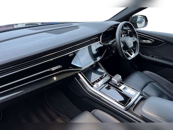 Used Audi Q8 2022 for sale - 76902443: Photo