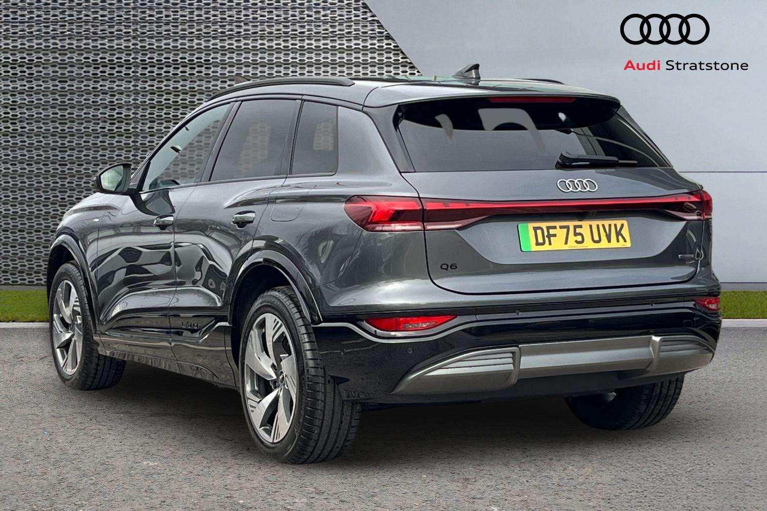 Used Audi Q6 e-tron 2025 for sale - 77648849: Photo 3