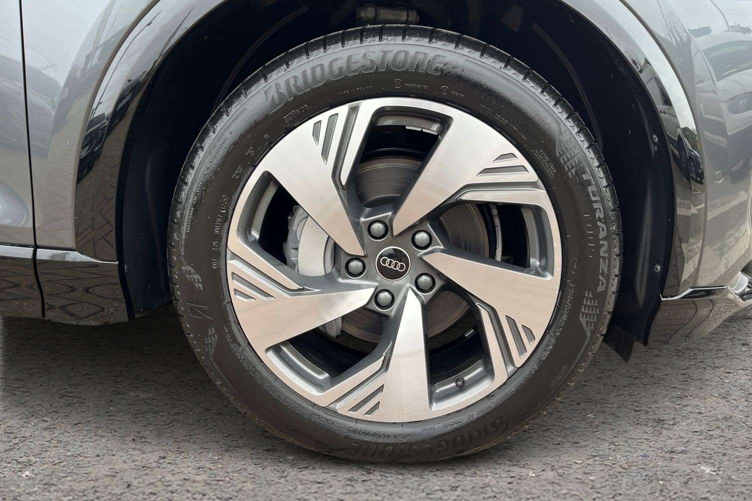 Used Audi Q6 e-tron 2025 for sale - 77648849: Photo 5