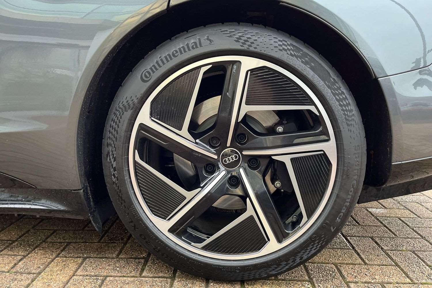 Used Audi e-tron GT 2025 for sale - 76928980: Photo 10