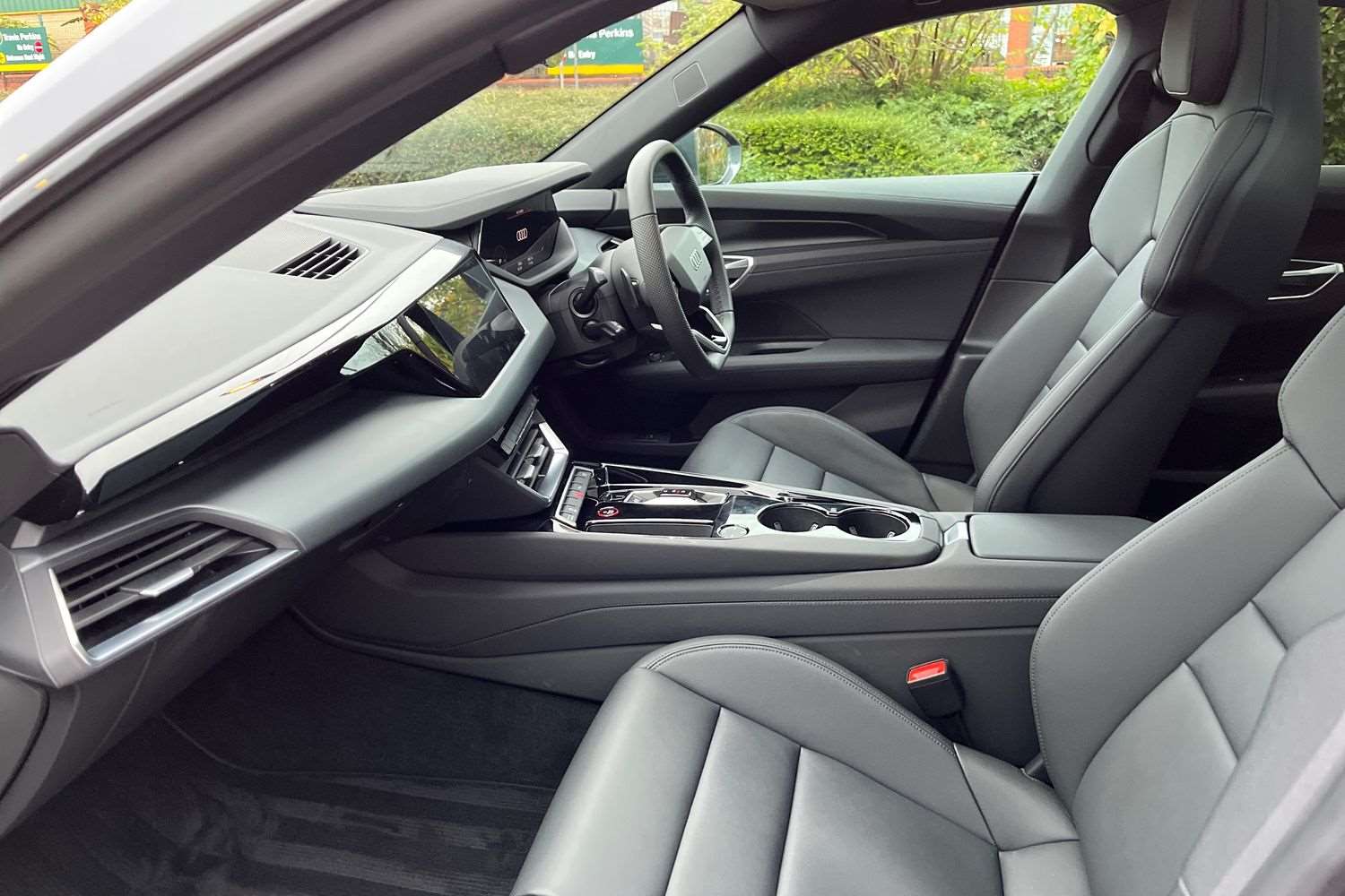 Used Audi e-tron GT 2025 for sale - 76928980: Photo 21