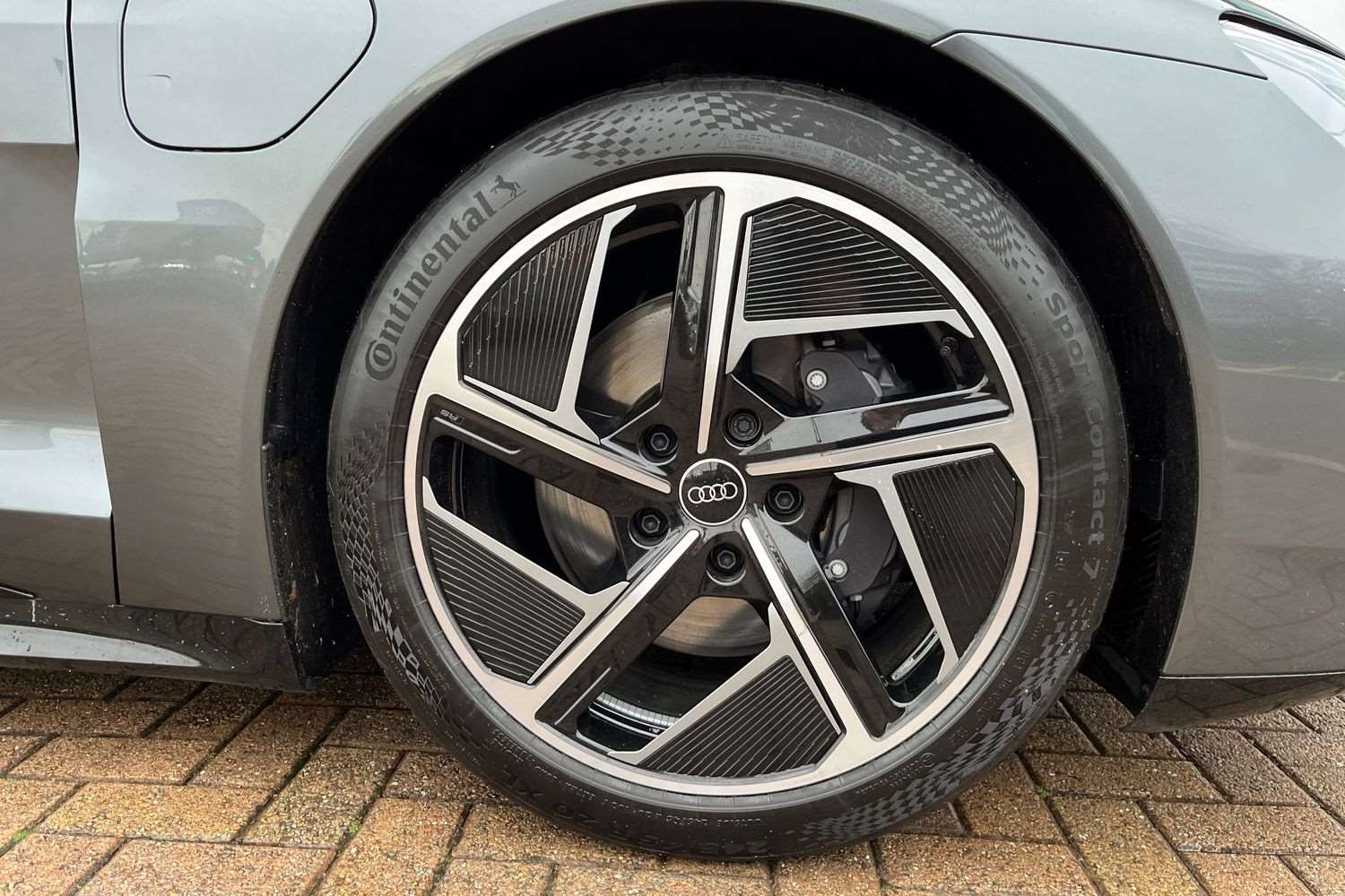 Used Audi e-tron GT 2025 for sale - 76928980: Photo 5