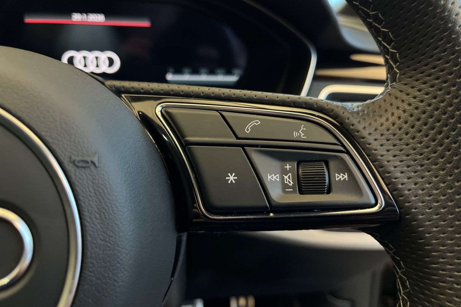 Used Audi A4 2023 for sale - 77373852: Photo 17