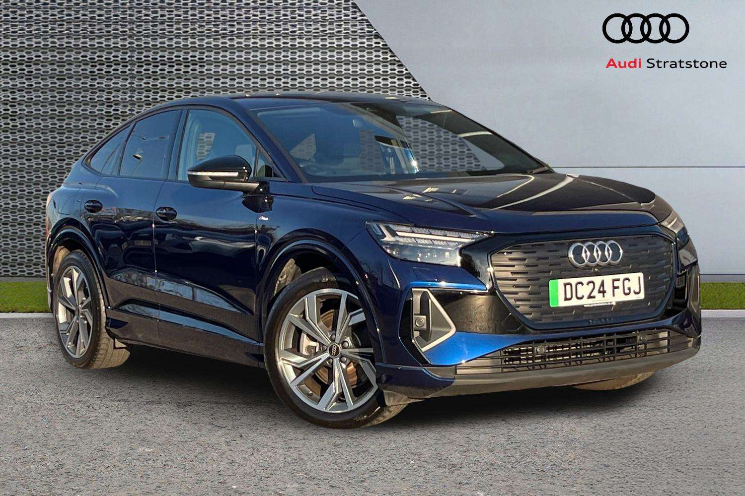 Used Audi Q4 e-tron 2024 for sale - 77961179: Photo 1