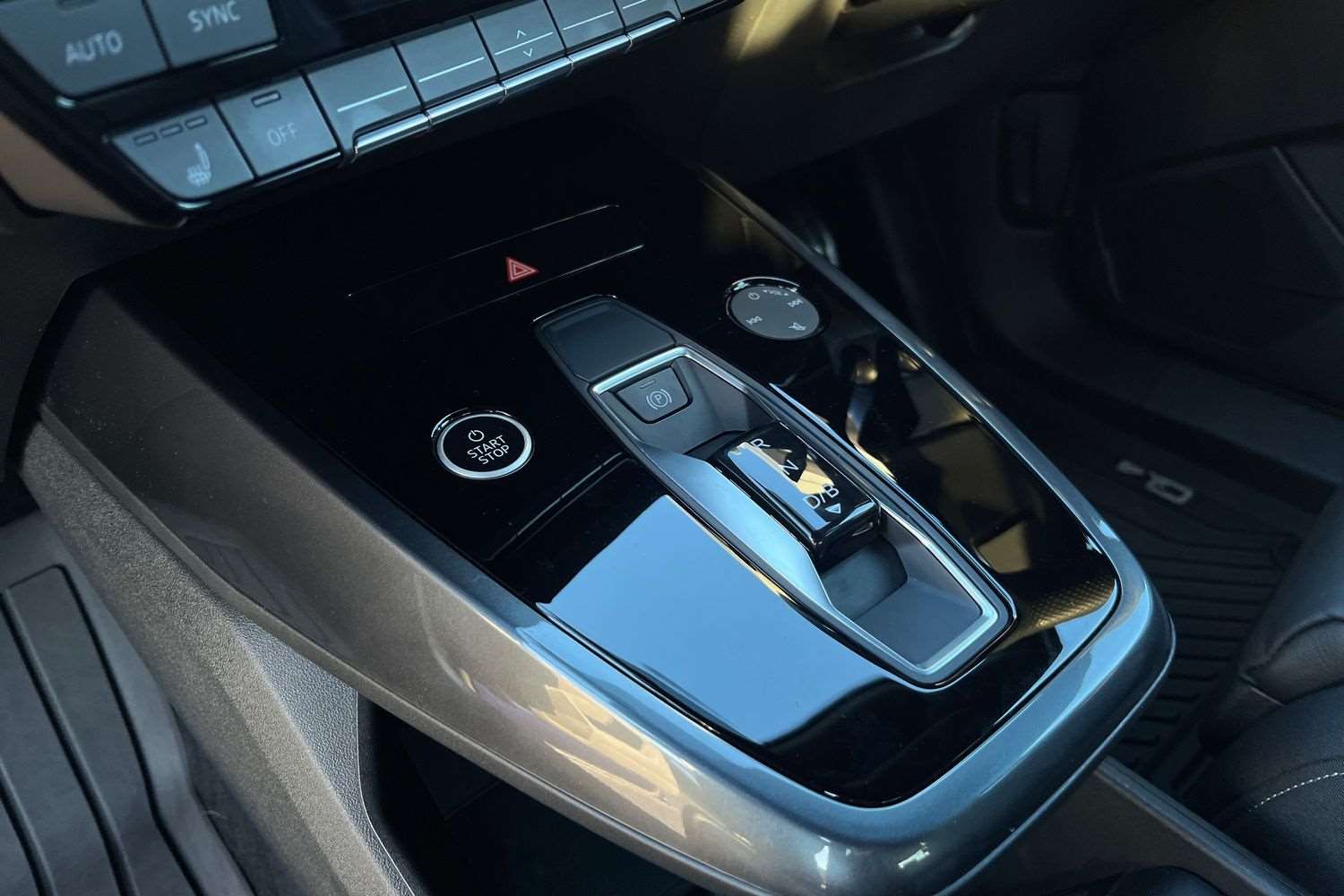 Used Audi Q4 e-tron 2024 for sale - 77961179: Photo 15