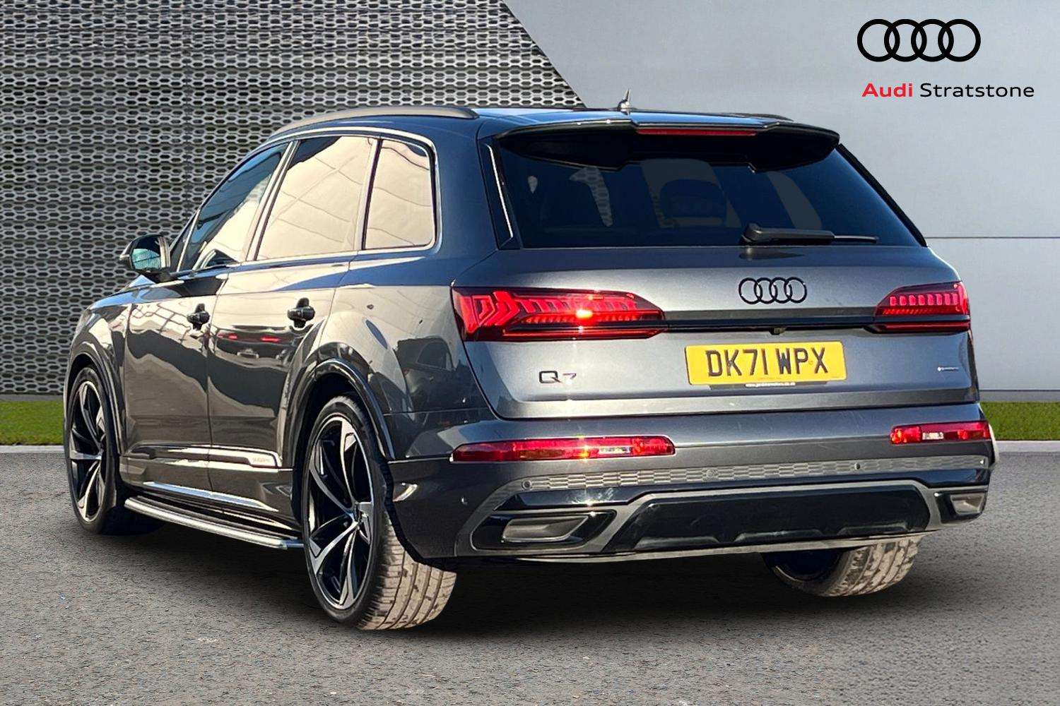 Used Audi Q7 2021 for sale - 76889683: Photo 3