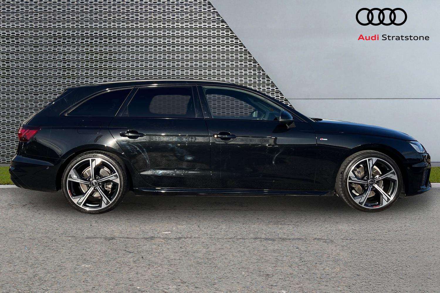 Used Audi A4 2024 for sale - 76575996: Photo 4