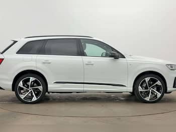 Used Audi Q7 2023 for sale - 79825442: Photo