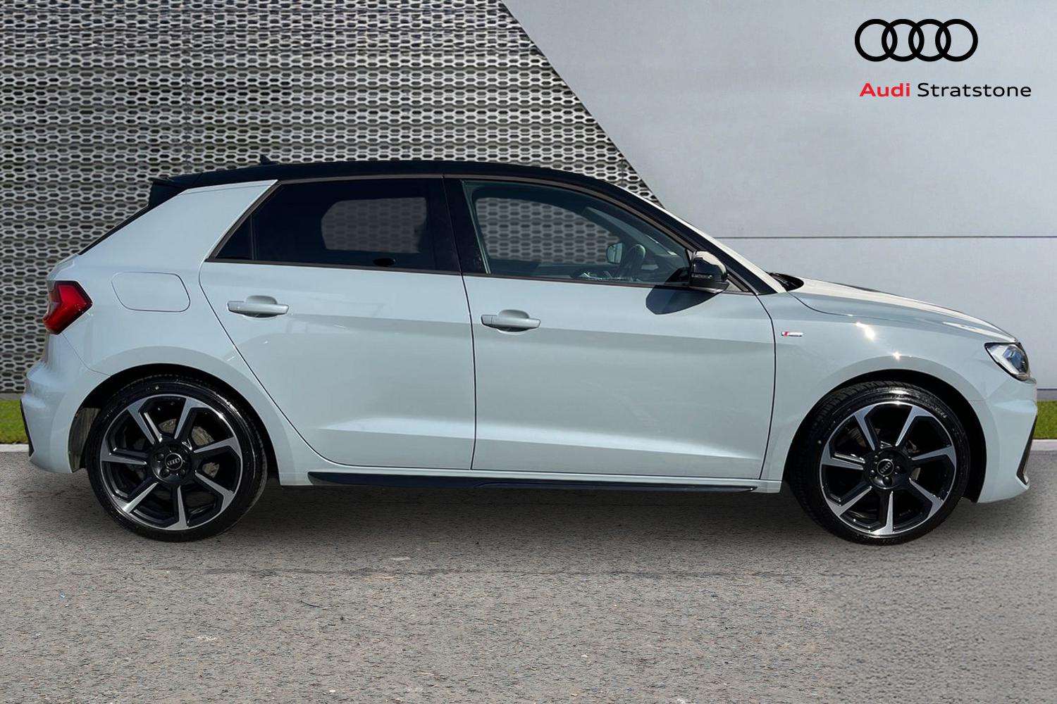 Used Audi A1 2023 for sale - 77943024: Photo 4