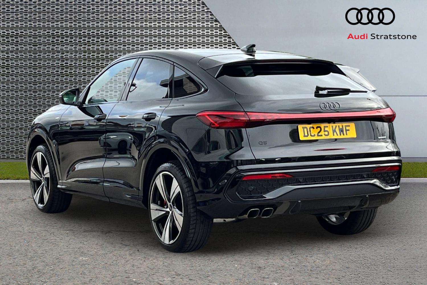 Used Audi Q5 2025 for sale - 76141875: Photo 3