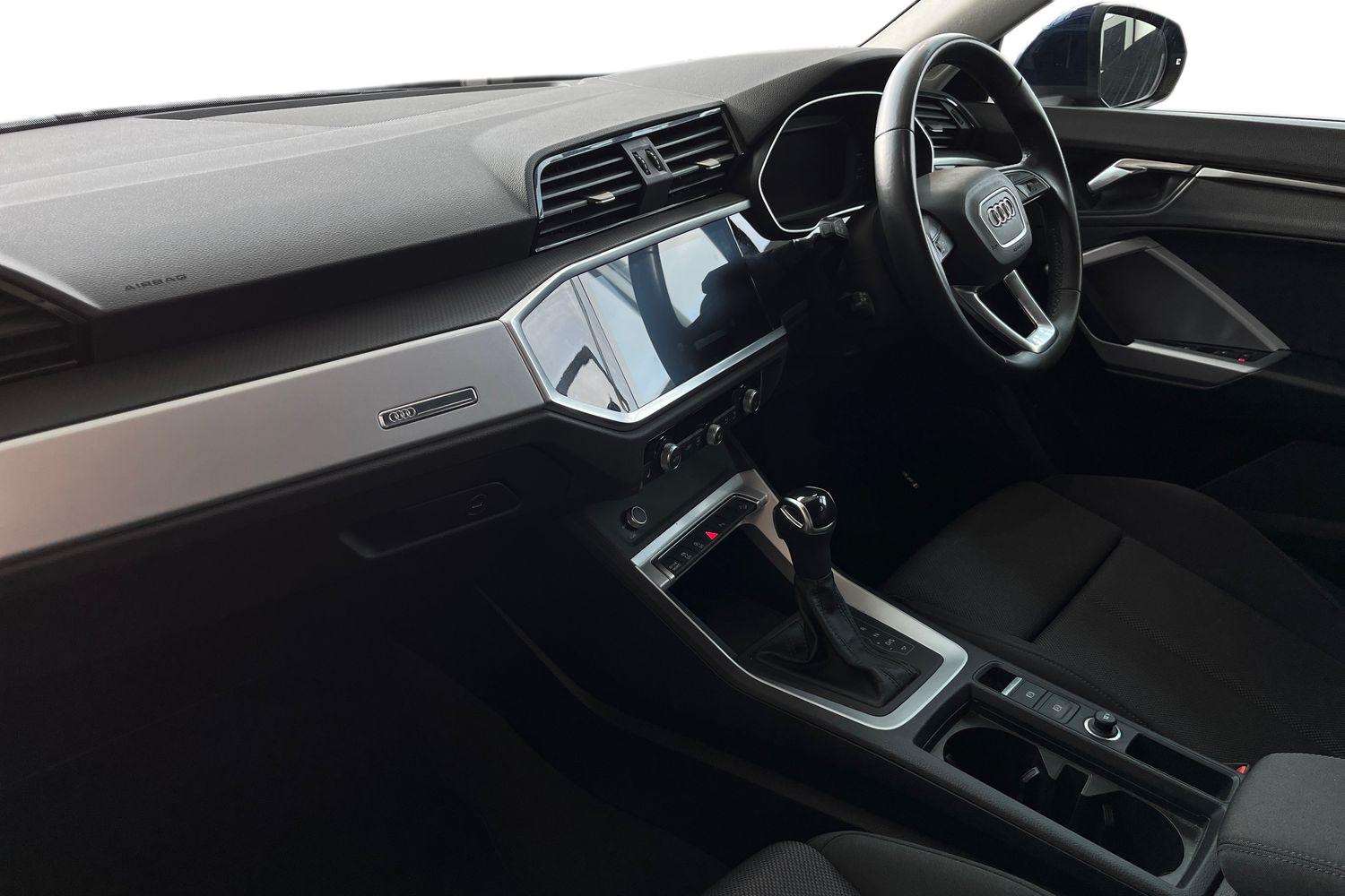 Used Audi Q3 2022 for sale - 77347938: Photo 2