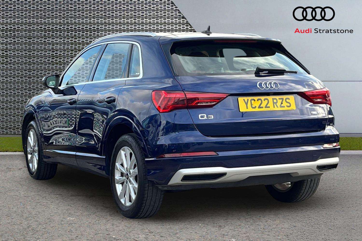 Used Audi Q3 2022 for sale - 77347938: Photo 3