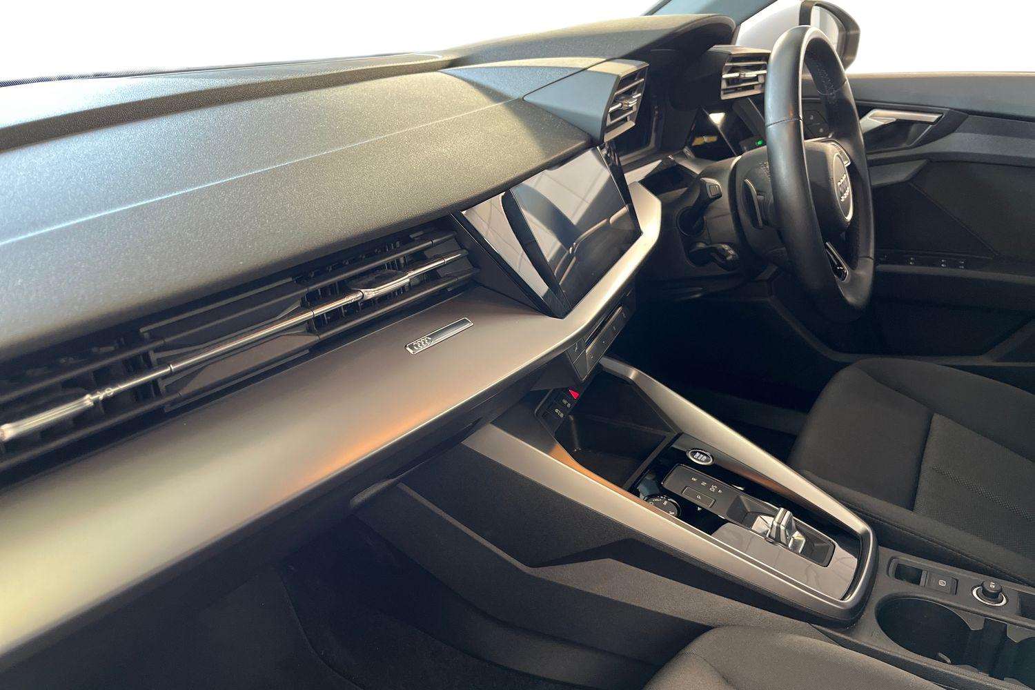 Used Audi A3 2023 for sale - 76351677: Photo 2