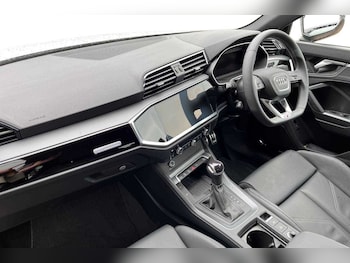 Used Audi Q3 2025 for sale - 76192079: Photo 2