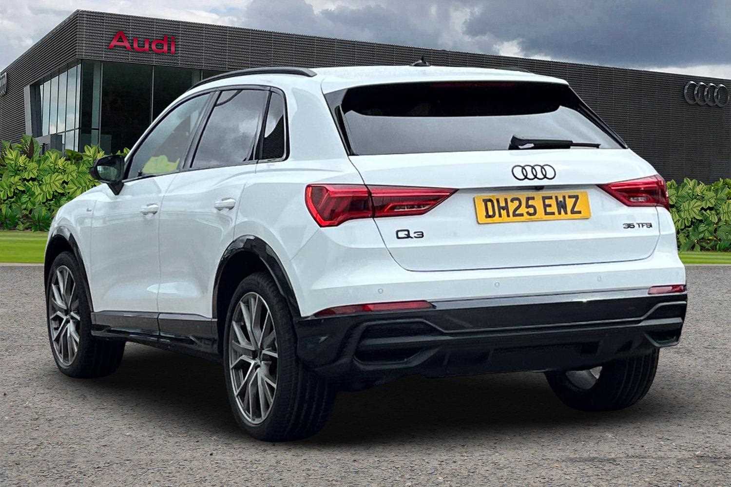 Used Audi Q3 2025 for sale - 76192079: Photo 3