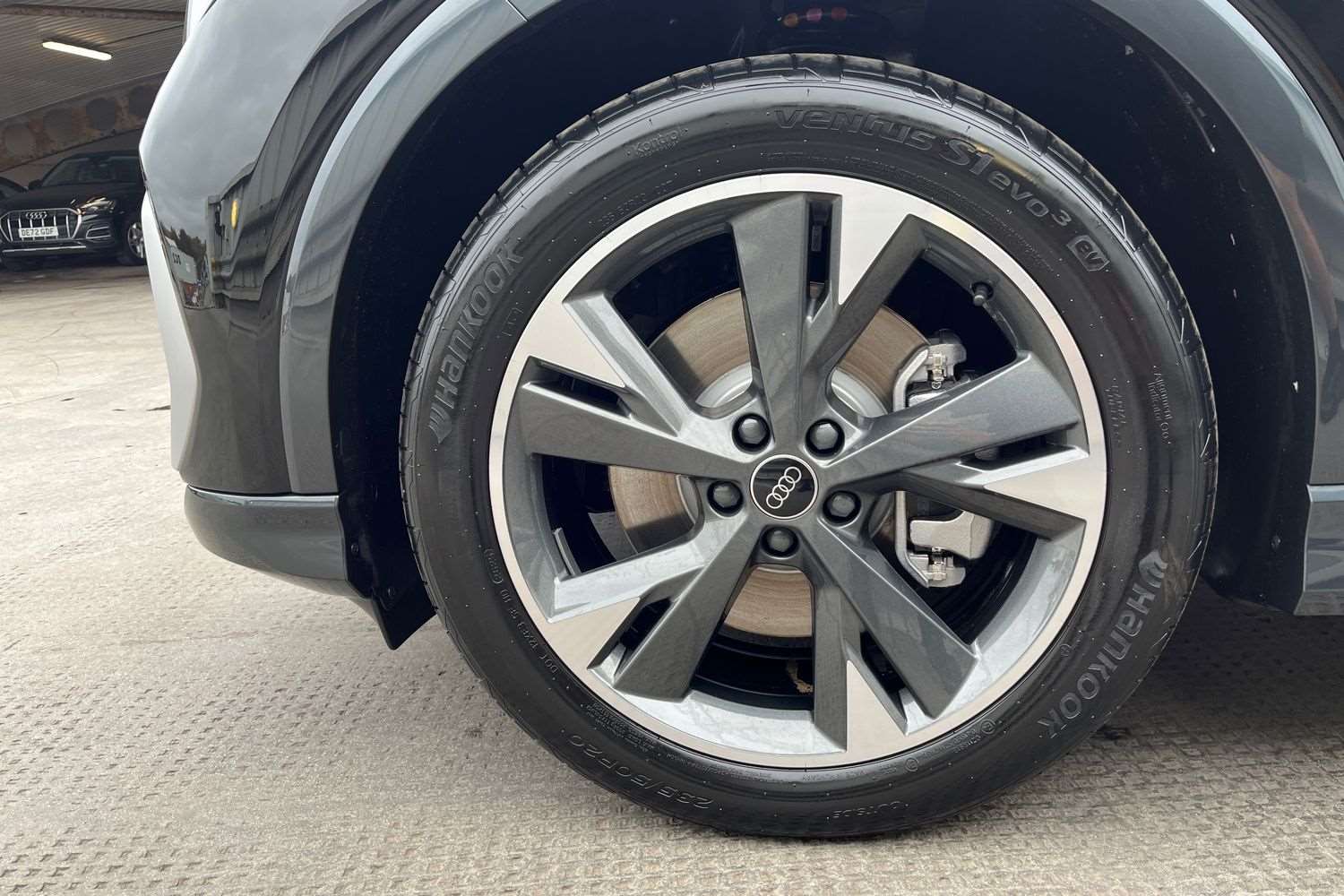 Used Audi Q4 e-tron 2025 for sale - 76929101: Photo 11