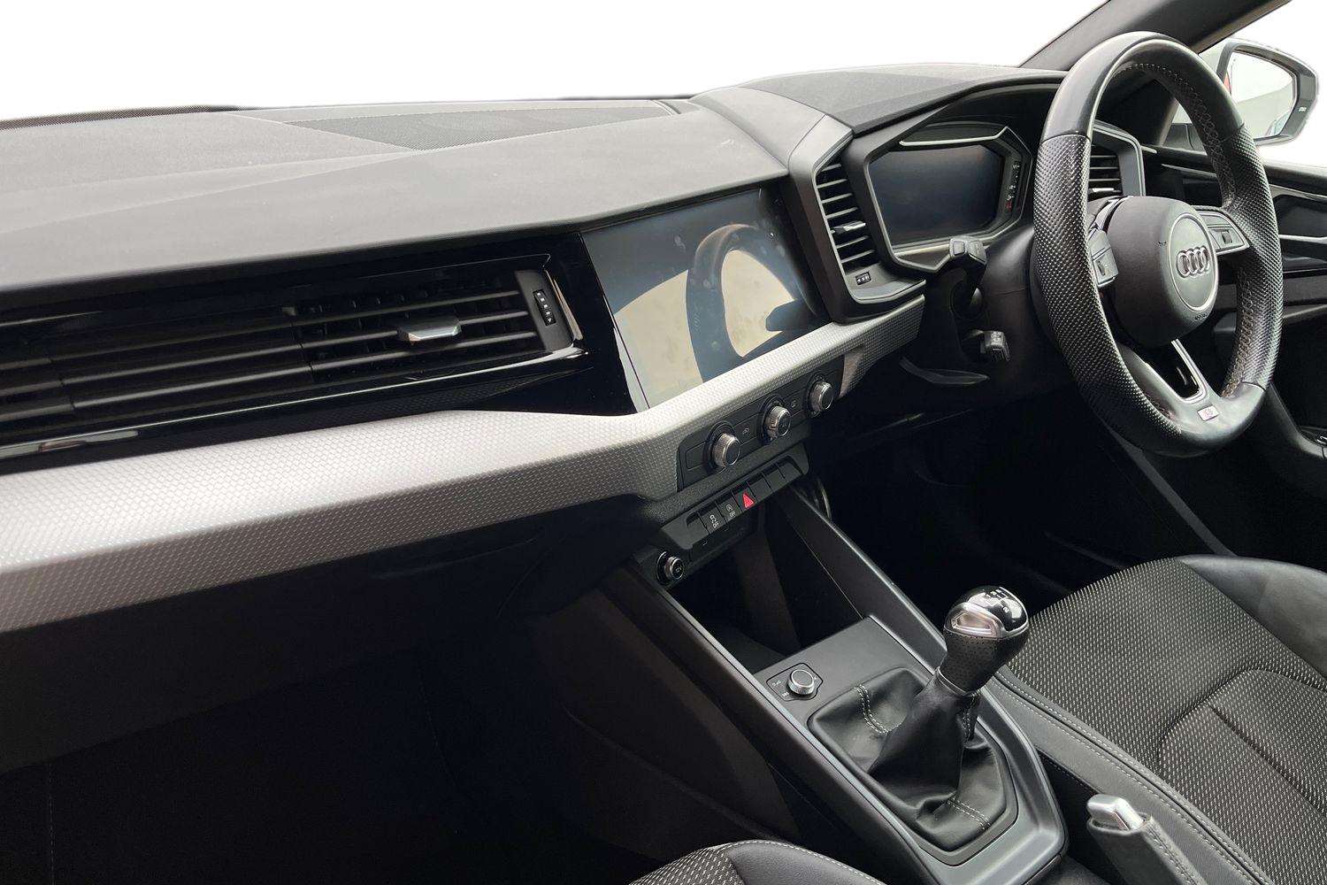 Used Audi A1 2023 for sale - 77674765: Photo 2