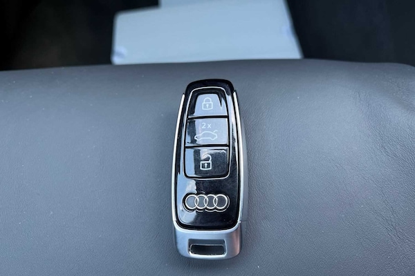 Used Audi Q7 2025 for sale - 75042921: Photo 15