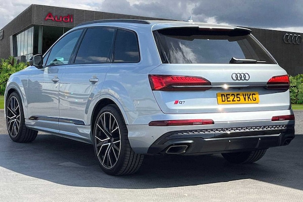 Used Audi Q7 2025 for sale - 75042921: Photo 3