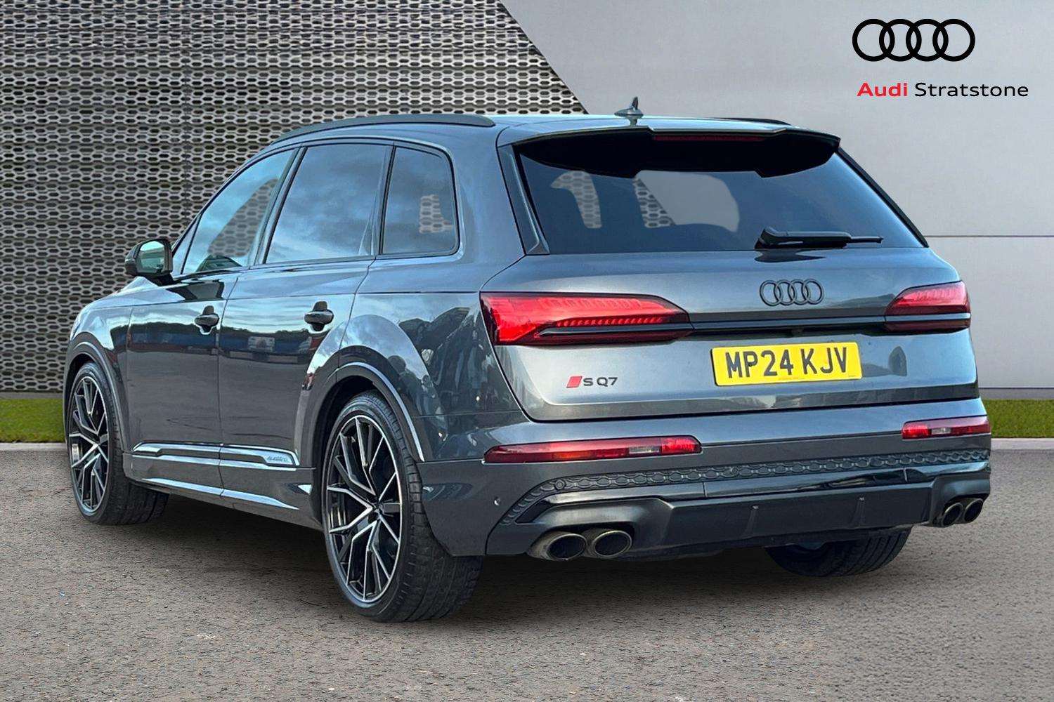 Used Audi Q7 2024 for sale - 76804962: Photo 3