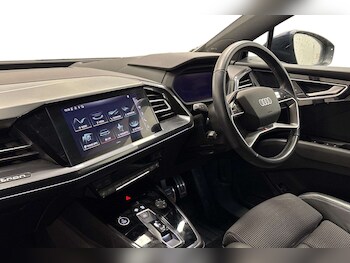 Used Audi Q4 e-tron 2022 for sale - 77373904: Photo