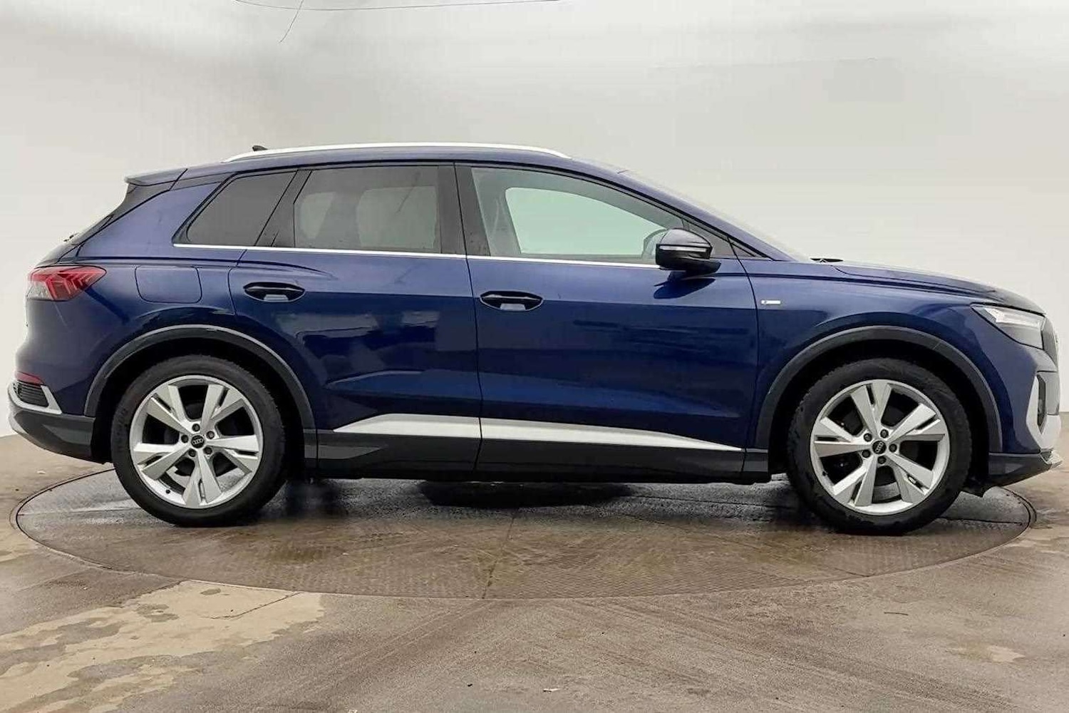 Used Audi Q4 e-tron 2022 for sale - 77373904: Photo 4