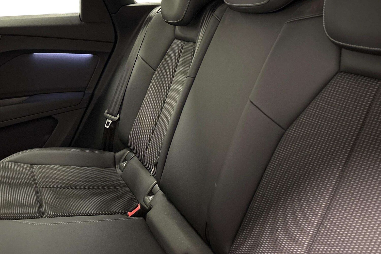 Used Audi Q4 e-tron 2022 for sale - 77373904: Photo 7