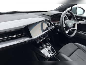 Used Audi Q4 e-tron 2022 for sale - 79535537: Photo