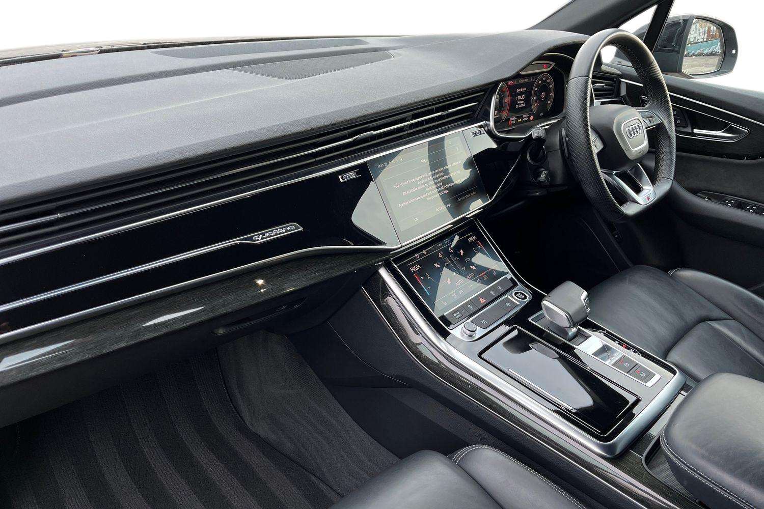 Used Audi Q7 2022 for sale - 77158383: Photo 2