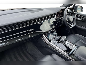 Used Audi Q7 2022 for sale - 77158383: Photo