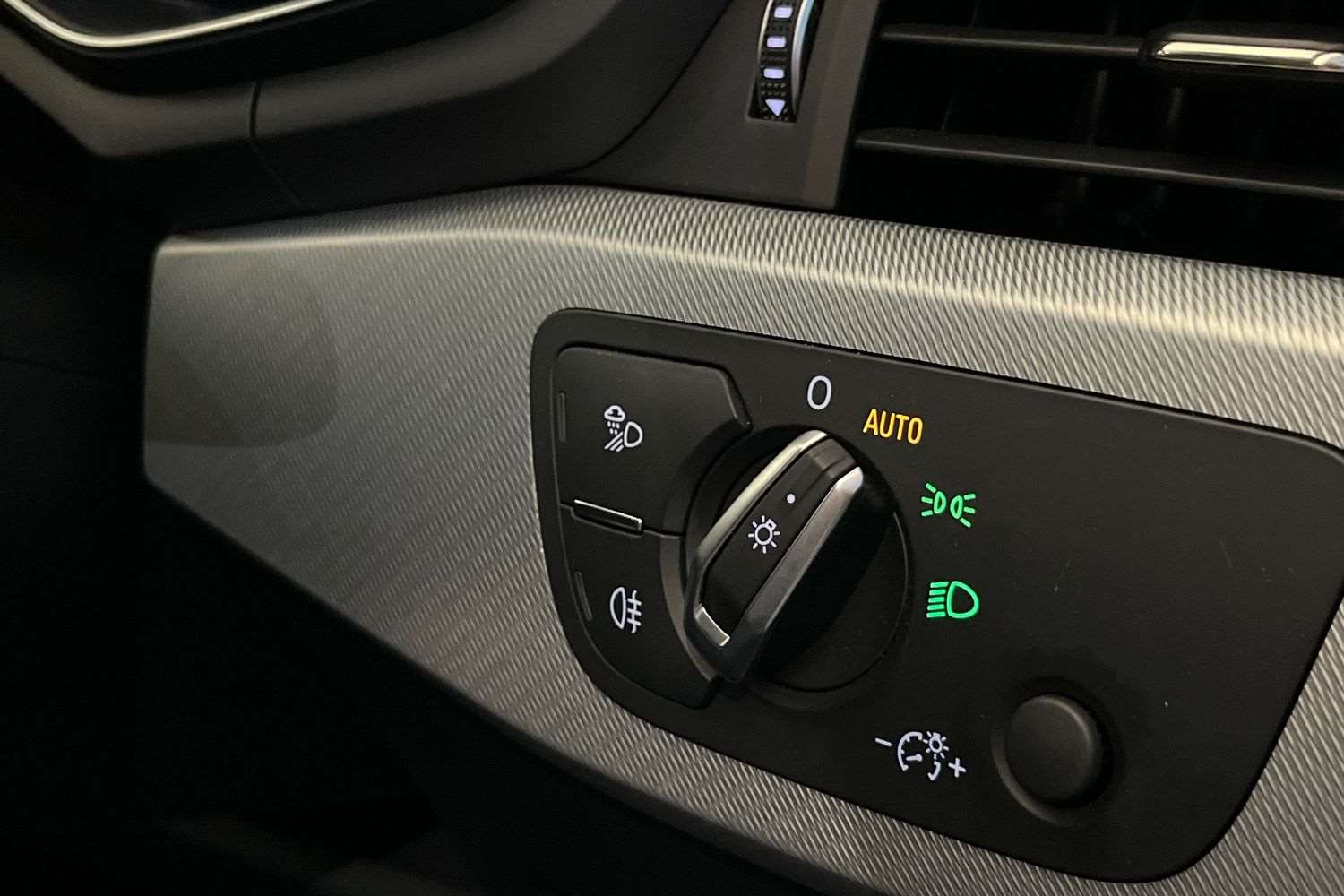 Used Audi A4 2021 for sale - 77158414: Photo 35