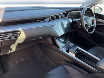 Used Audi e-tron 2020 for sale - 79193151: Photo