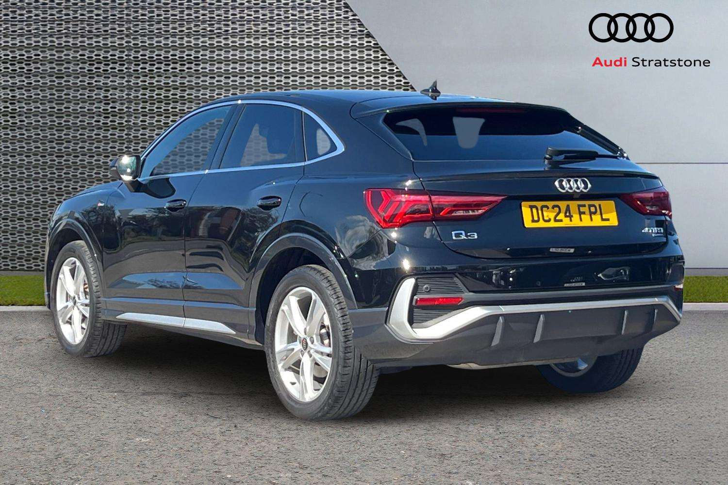 Used Audi Q3 for sale - 78118993: Photo 3
