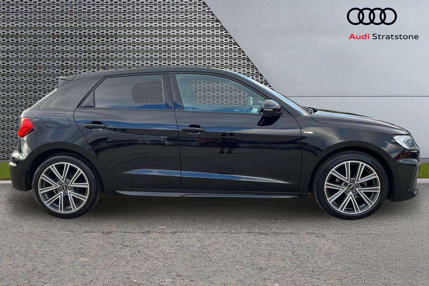 Used Audi A1 2023 for sale - 77083081: Photo 4