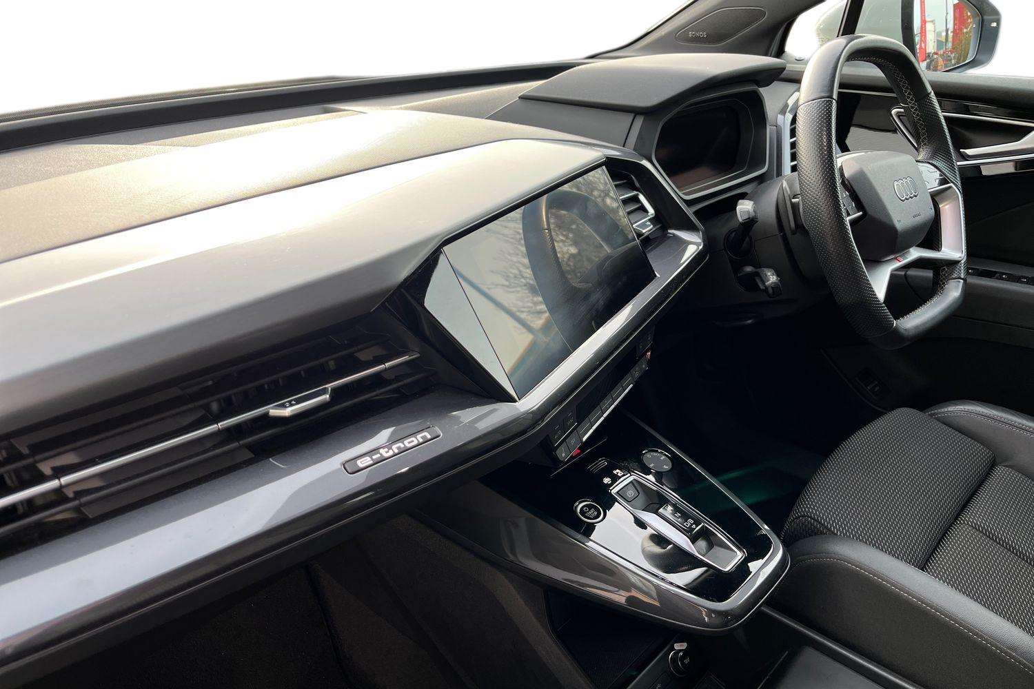 Used Audi Q4 e-tron 2021 for sale - 77996229: Photo 2