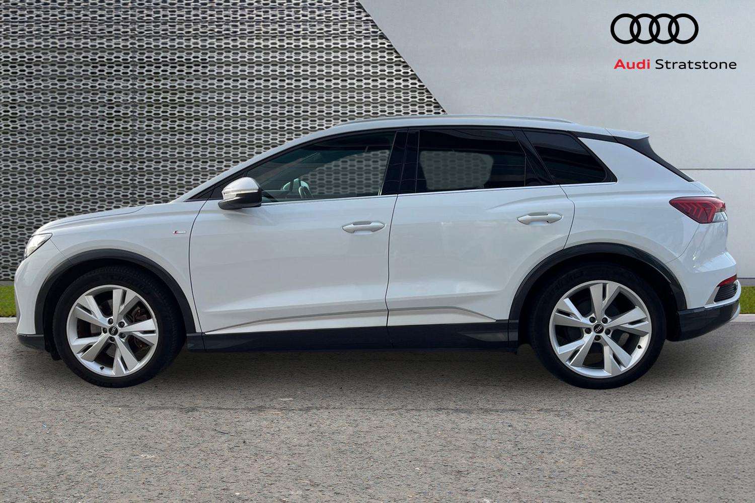 Used Audi Q4 e-tron 2021 for sale - 77996229: Photo 8