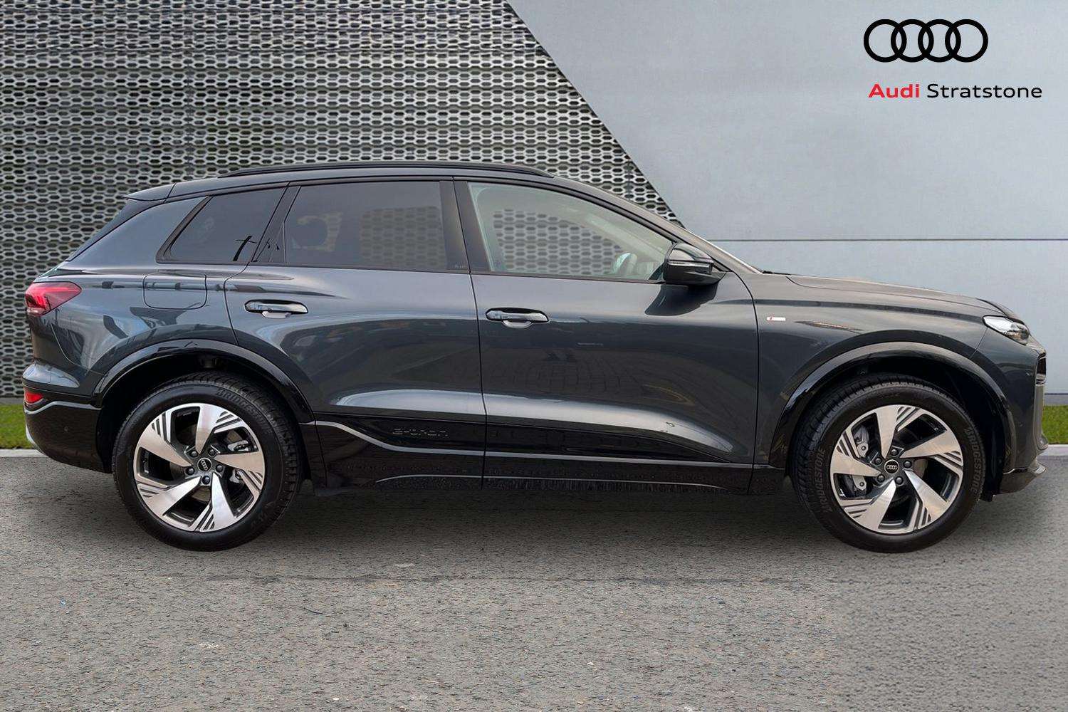 Used Audi Q6 e-tron 2025 for sale - 78024489: Photo 4