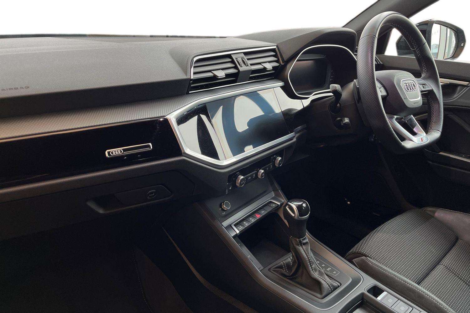 Used Audi Q3 2022 for sale - 77527022: Photo 2