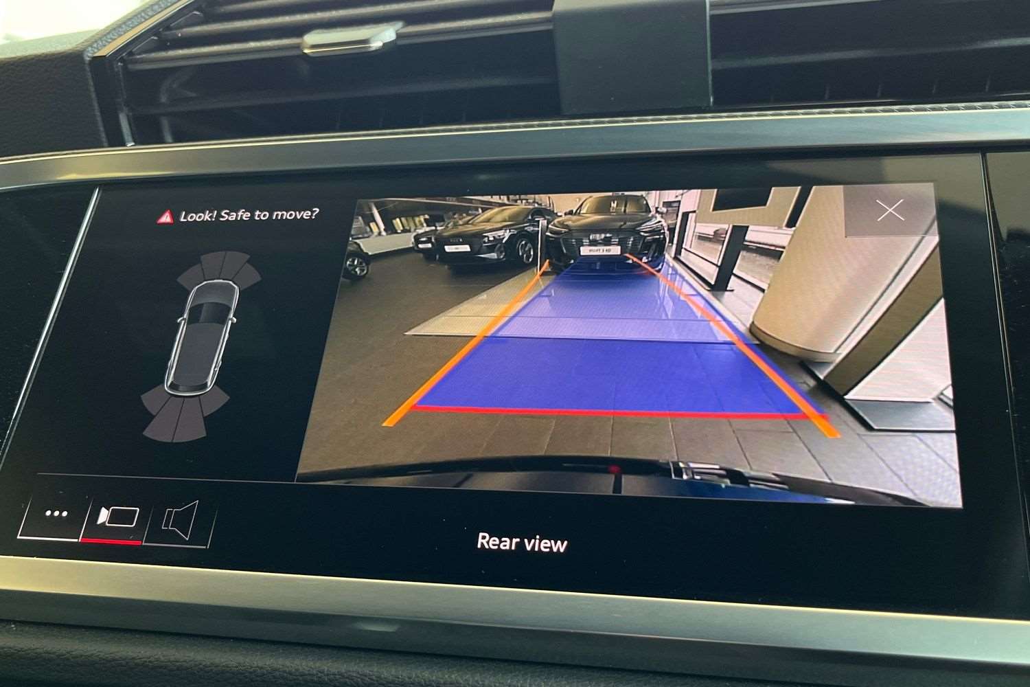 Used Audi Q3 2022 for sale - 77527022: Photo 31