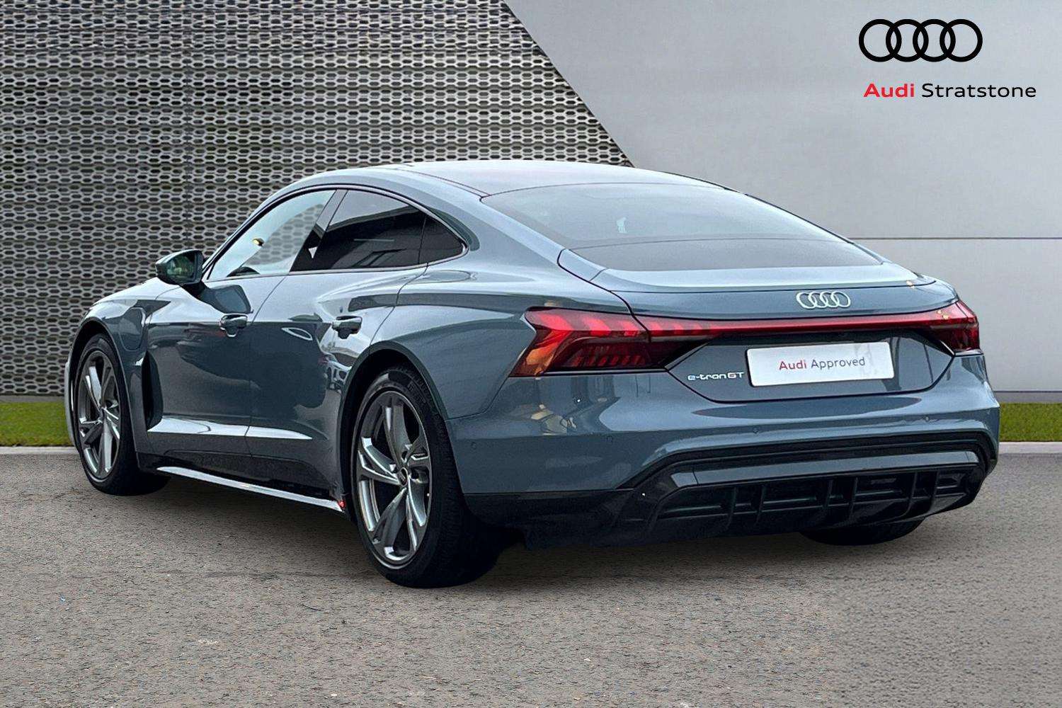 Used Audi e-tron GT 2021 for sale - 77414692: Photo 3