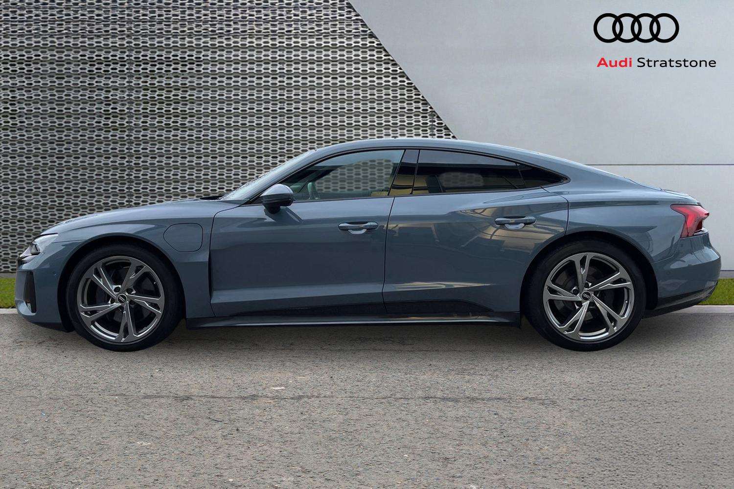 Used Audi e-tron GT 2021 for sale - 77414692: Photo 8