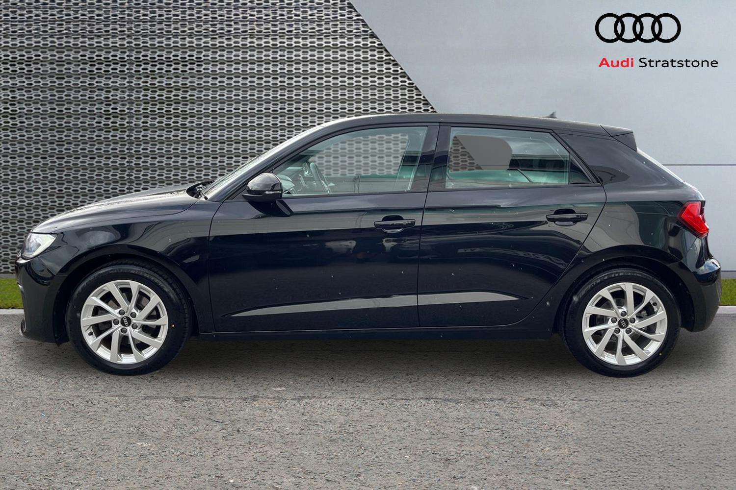 Used Audi A1 2021 for sale - 76610614: Photo 8
